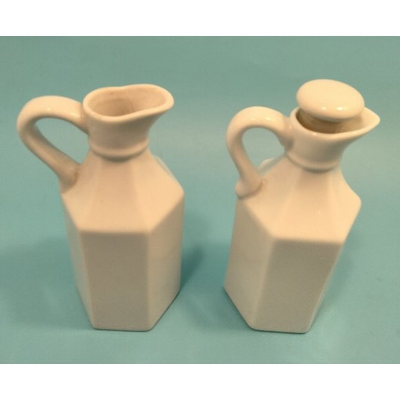 White Ceramic Cruet Vinegar Oil Milk Glass Set Pottery Pourer 1 Stopper Xcell - Picture 1 of 16